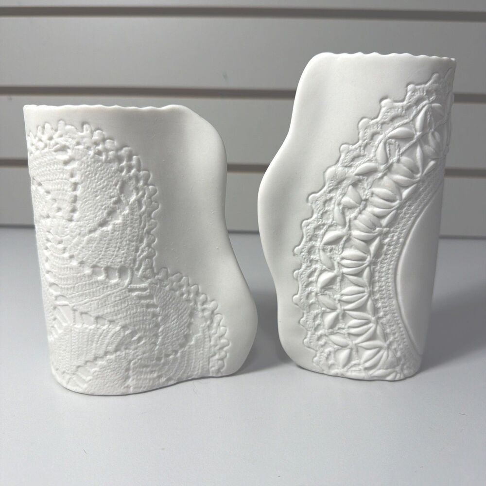 Anthropologie Lace Textured Matte White Ceramic Scented Candle Set Of 2 Doily